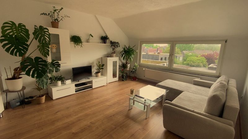 Attraktive und sanierte 3-Raum-Dachgeschosswohnung Nähe Wildpark in Dülmen